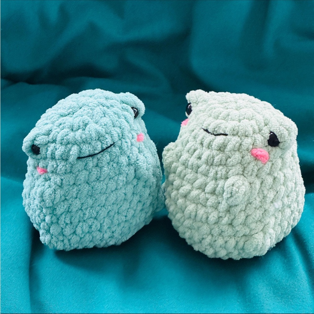Handmade Butt Frog Amigurumi Crochet Froggy Plushies  Cute Stuffed Toy Handmade